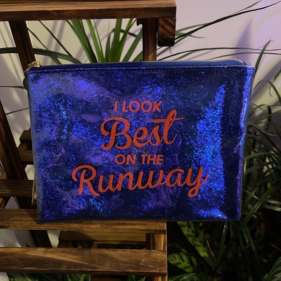 Flight 001 Glitter Travel Pouch-I Look Best on the Run… - Picture 4 of 7